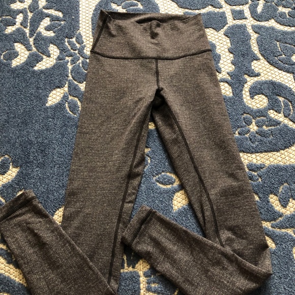 Lululemon Athletica Charcoal Leggings - Picture 2 of 5
